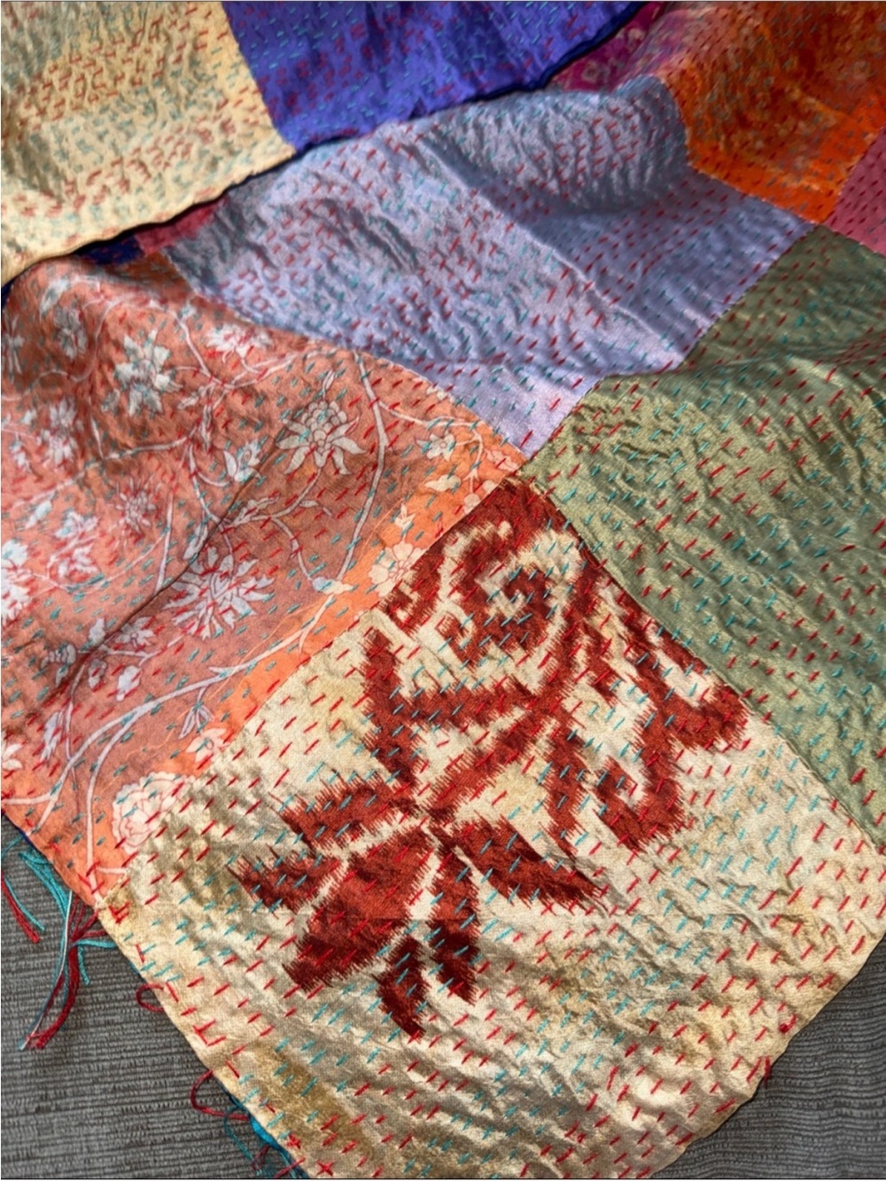 Colorful silk Patchwork Kantha scarf NWOT - Picture 4 of 5